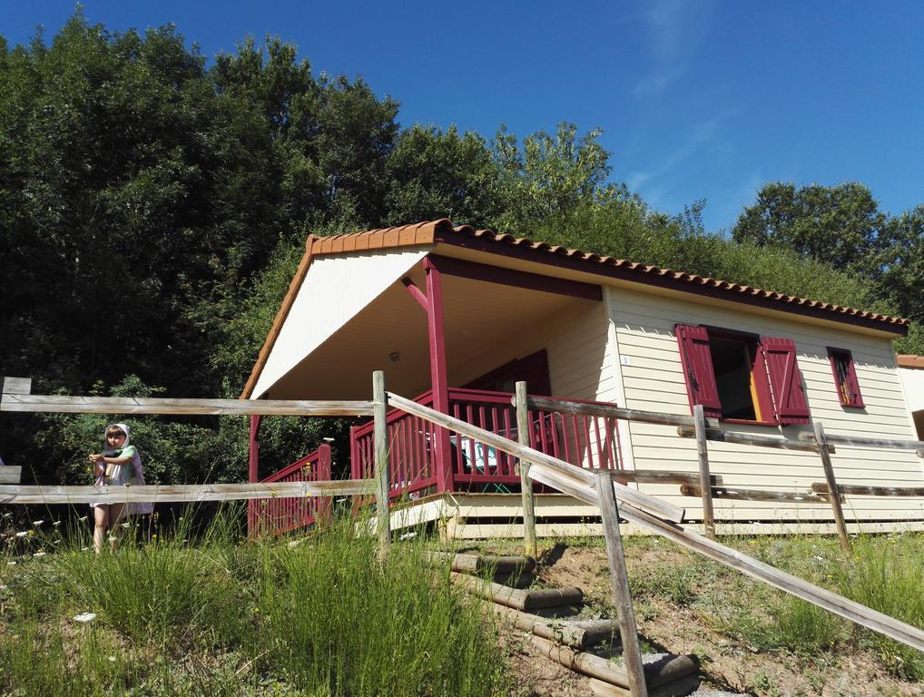 Camping De La Bageasse Brioude Exterior foto